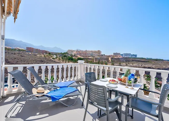 Stunning Flat With Wonderful Sea Views *